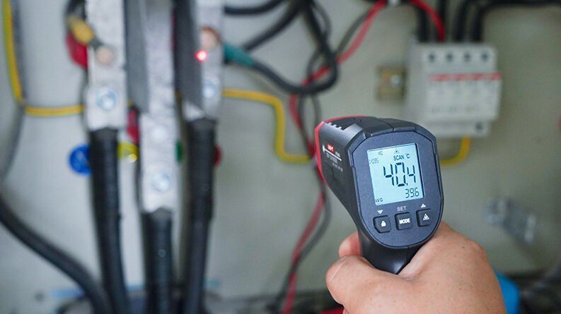 Unit UT306S Kızılötesi Lazer Termometre